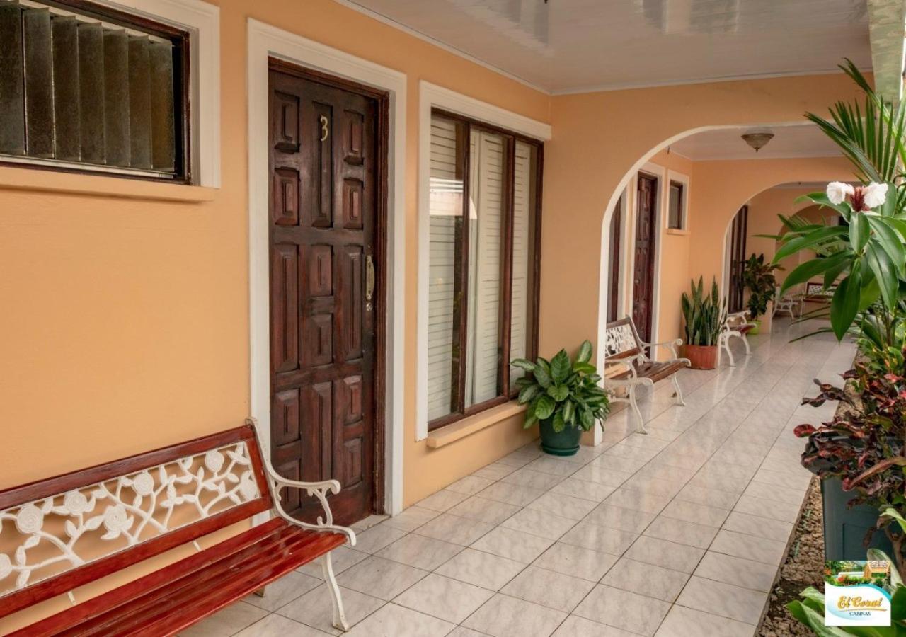 Hotel Y Cabinas El Coral Jaco Ngoại thất bức ảnh