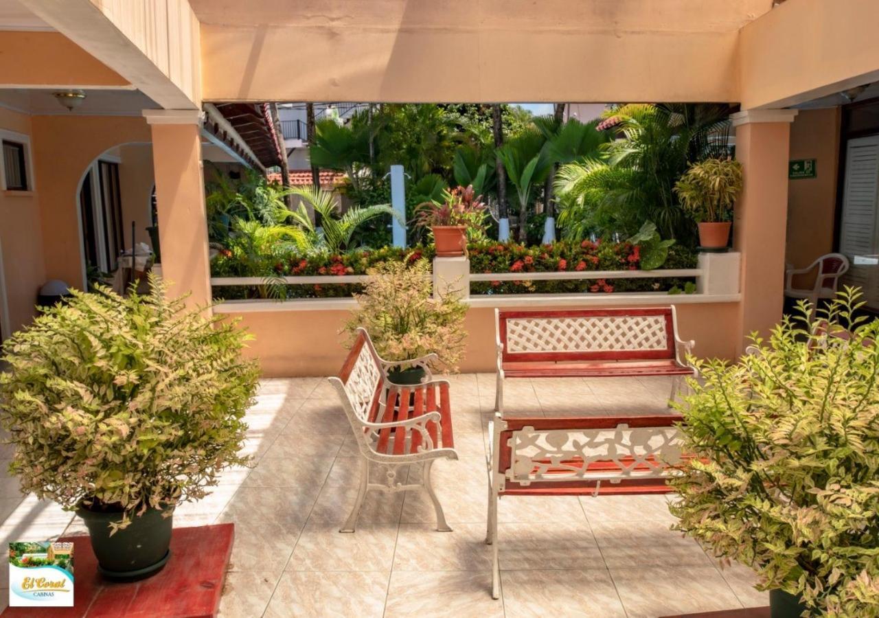 Hotel Y Cabinas El Coral Jaco Ngoại thất bức ảnh